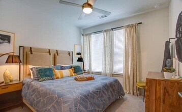 23615 Western Centre Dr in Katy, TX - Building Photo - Building Photo