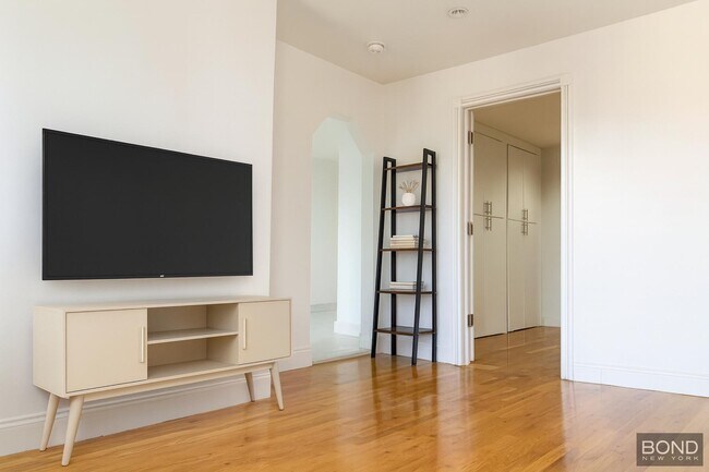 149 Leonard St in Brooklyn, NY - Building Photo - Building Photo