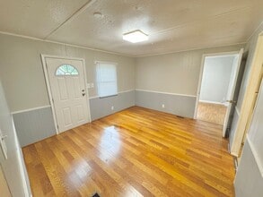 4337 Taylorsville Hwy in Statesville, NC - Building Photo - Building Photo