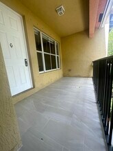 3569 Forest Hill Blvd in West Palm Beach, FL - Foto de edificio - Building Photo