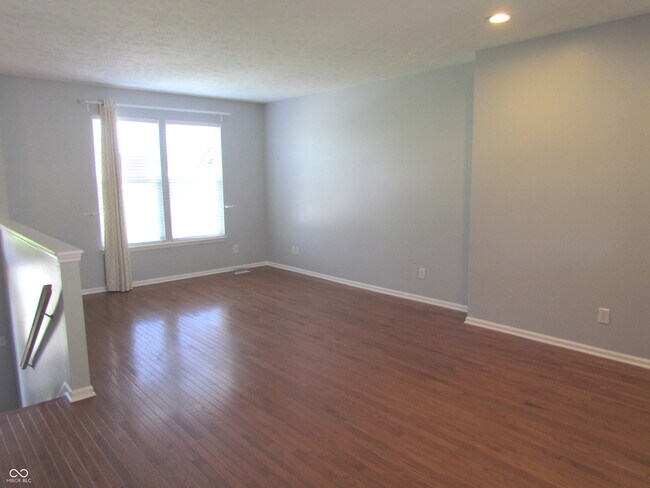 13888 Willesden Cir in Fishers, IN - Building Photo - Building Photo