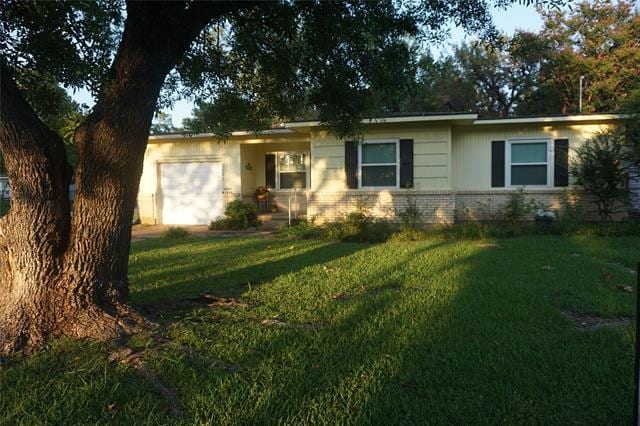 2121 N Alexander St in Sherman, TX - Building Photo - Building Photo
