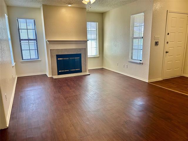 409 Crestline Dr in Arlington, TX - Building Photo