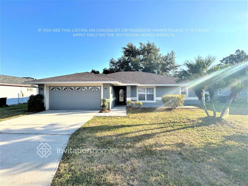 3035 Weston Pl in Lakeland, FL - Building Photo