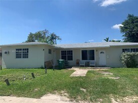 15020 NE 6th Pl in Miami, FL - Building Photo