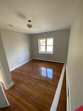 77 Chiswick Rd, Unit B24 in Boston, MA - Building Photo - Building Photo