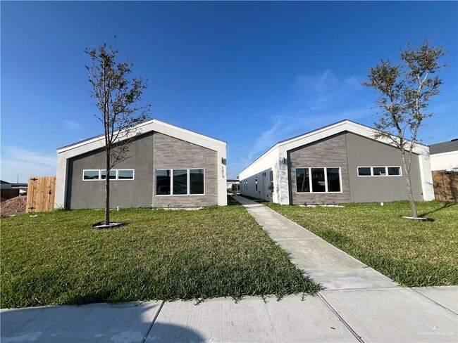 property at 1313 E Hibiscus Ave