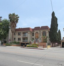 Vanowen Apartments in Los Angeles, CA - Building Photo - Building Photo
