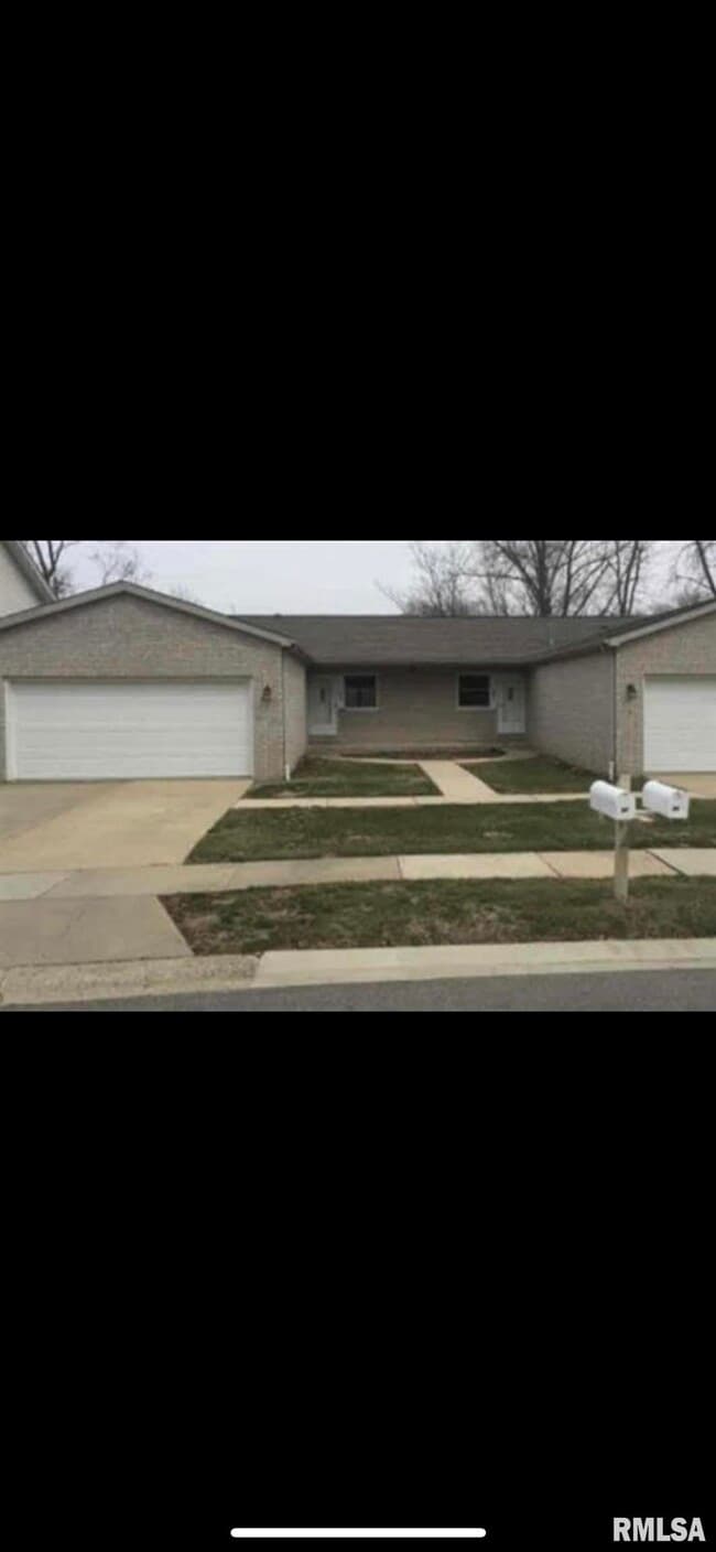property at 83 Marchelle Ave