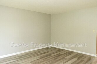 5038 Cameron Ln in Chattanooga, TN - Foto de edificio - Building Photo