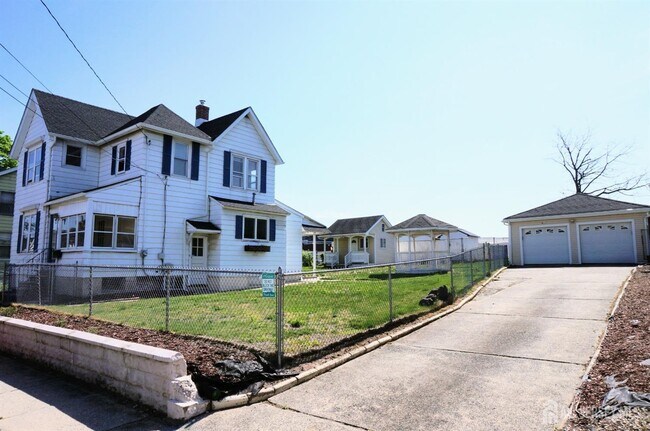 225 Church St in South Amboy, NJ - Building Photo - Building Photo