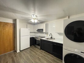 37 Alice Dr in Concord, NH - Building Photo