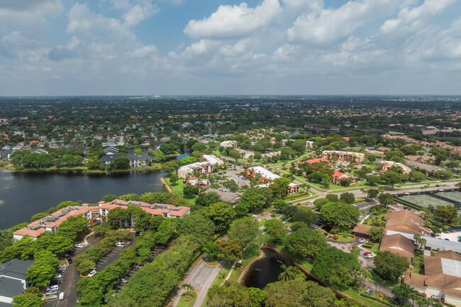 Lakeside Condo Of Banyan Springs in Boynton Beach, FL - Building Photo - Building Photo