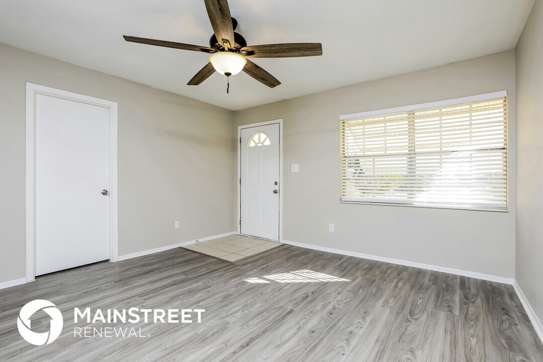 506 Ewing Ln in DeLand, FL - Building Photo
