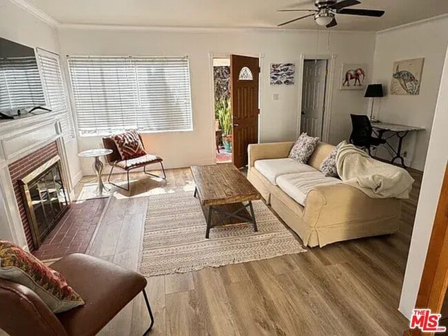 3822 Huron Ave in Culver City, CA - Building Photo - Building Photo