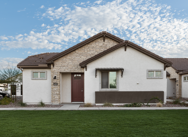 Village at Olive Marketplace in Glendale, AZ - Foto de edificio - Building Photo