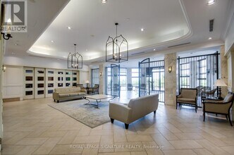 700 Humberwood Blvd in Toronto, ON - Building Photo - Building Photo