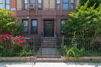 624 Park Pl in Brooklyn, NY - Building Photo - Building Photo