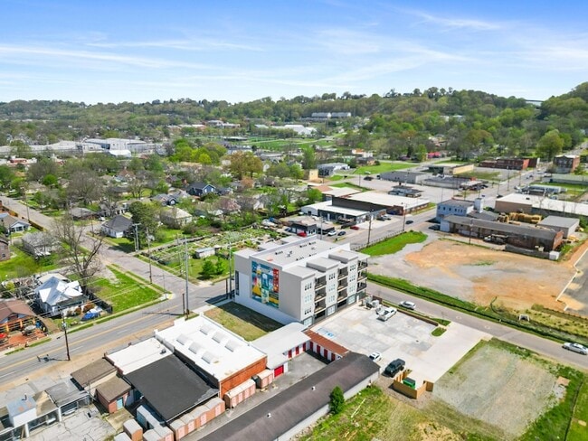 2318 E Main St in Chattanooga, TN - Building Photo - Building Photo