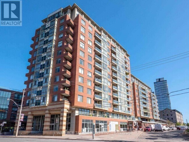 39-739 Parliament St