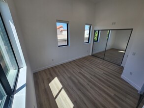 6061 Fulton Ave, Unit 1 in Van Nuys, CA - Building Photo - Building Photo