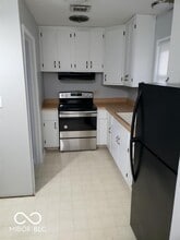 4929 Mt Vernon Dr in Indianapolis, IN - Building Photo - Building Photo