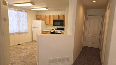3263 Apogee View in Colorado Springs, CO - Foto de edificio - Building Photo