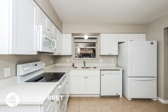 1512 Eagle Ave NW in Palm Bay, FL - Building Photo - Building Photo