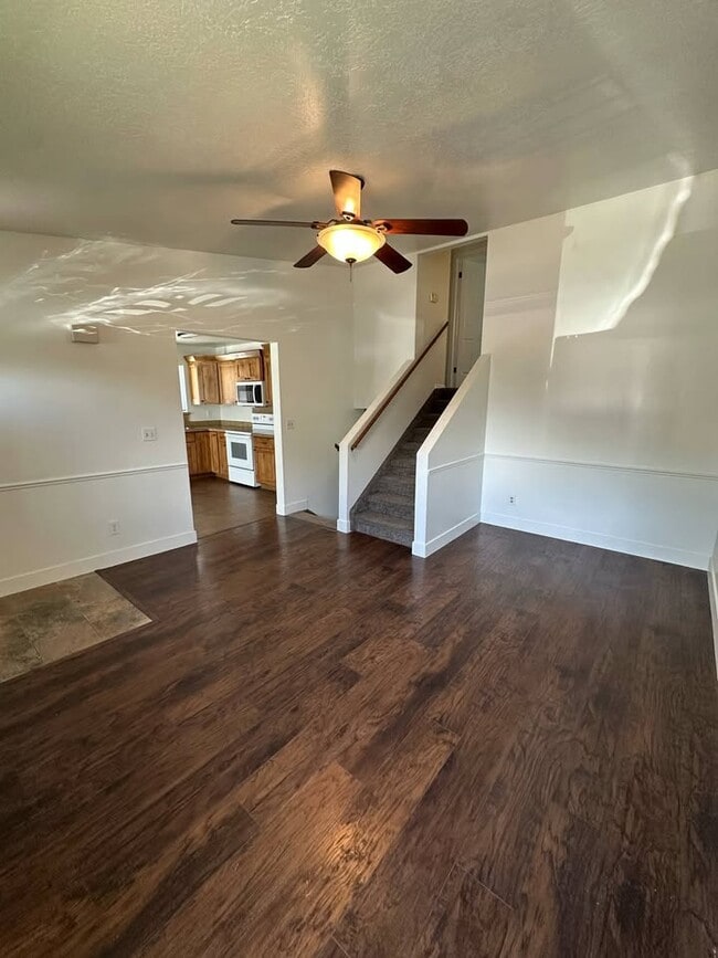 property at 976 S Freedom Blvd