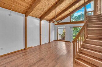100 Sparrow Dr in Royal Palm Beach, FL - Building Photo - Building Photo