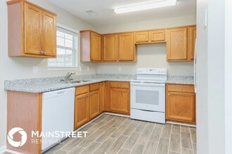 312 Harris Ave in Locust Grove, GA - Building Photo - Building Photo