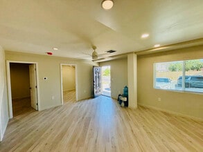 1833 Granville Way in Lancaster, CA - Building Photo - Building Photo