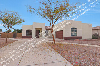 885 W Caroline Ln in Chandler, AZ - Building Photo - Building Photo