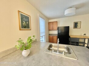 146 Washington St in Saratoga Springs, NY - Building Photo - Building Photo