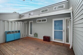 3896 Botticelli in Lake Oswego, OR - Building Photo - Building Photo