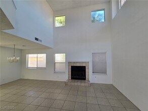 5797 Cedar Ave in Las Vegas, NV - Building Photo - Building Photo