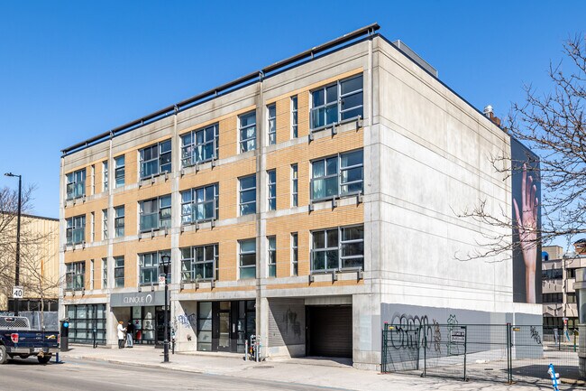 4843-4845 Saint-Denis