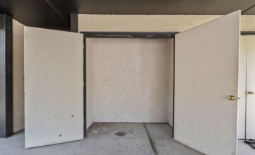 7060 W Colehaven Ln in Boise, ID - Building Photo - Building Photo