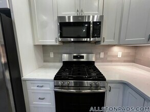 79 Linden St in Boston, MA - Building Photo - Building Photo