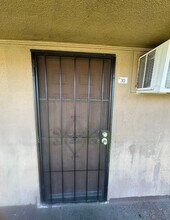 2511 Edison Ave in Sacramento, CA - Building Photo - Building Photo