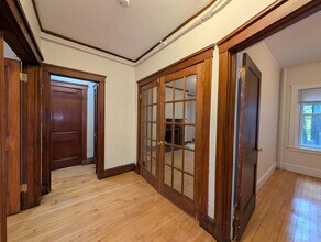 10 Humboldt St, Unit 2 in Cambridge, MA - Building Photo - Building Photo