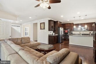 7207 Maisson Ridge Cir in Beltsville, MD - Building Photo - Building Photo