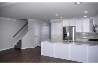 56 Overlook Dr in Farmingville, NY - Building Photo - Building Photo