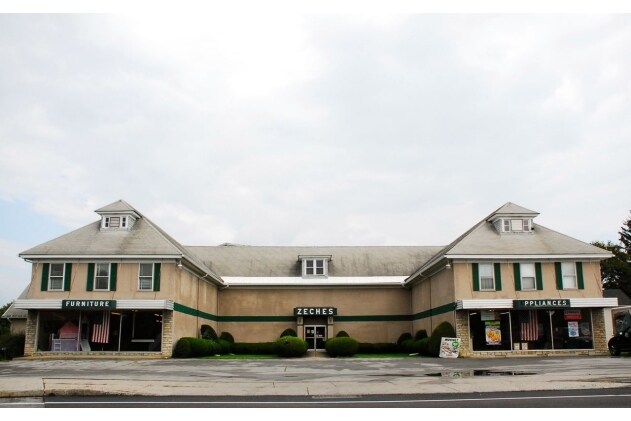 113 W Buffalo St in Warsaw, NY - Building Photo - Building Photo