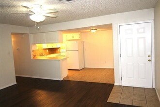 999 N 5th St in Noble, OK - Building Photo - Building Photo