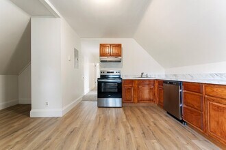249 Park St, Unit 1 in Boston, MA - Building Photo - Building Photo