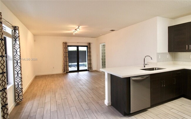 property at 561 NE 6th Pl