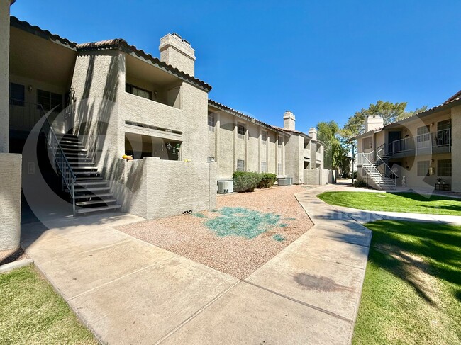 property at 533 W Guadalupe Rd