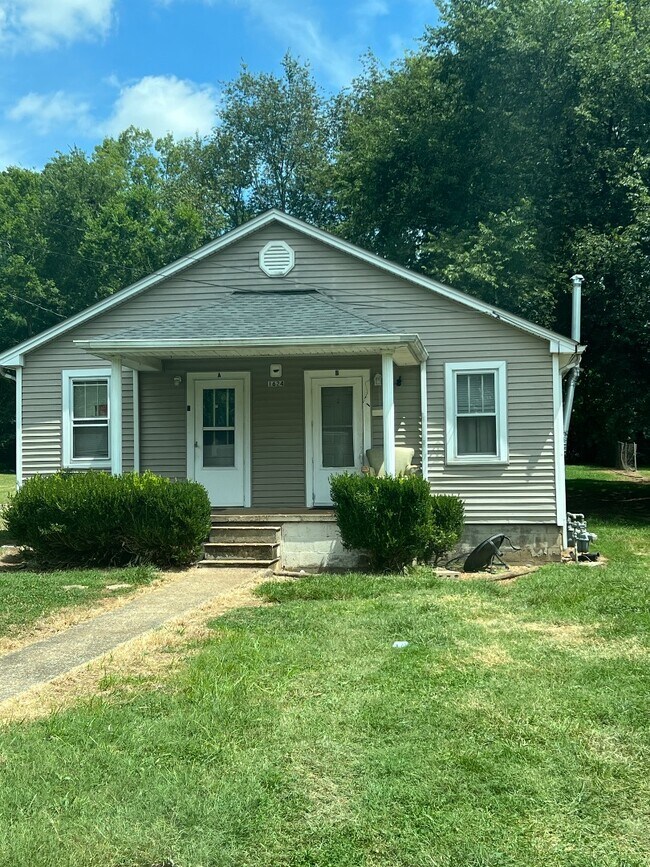 1624 S Sunrise Dr in Bowling Green, KY - Building Photo - Building Photo