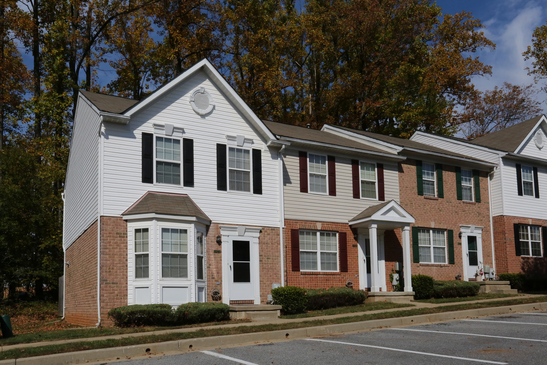 Carlson Woods Townhomes in Baltimore, MD - Building Photo